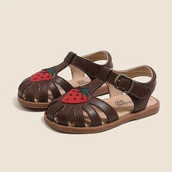 Suvel Beebi Tüdrukute sandaalid Ehtne nahk Cartoon Maasika Laste rand sandaalid Cowhide Non-slip Ainus Kids kingad