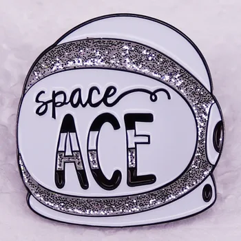 Astronaut Kork Inglise Tähed Emailiga Pin-Cartoon Sõle Rinnamikrofon Märgid Ehted Kingitus Naljakas, Armas Moe-Lapsed, Sõbrad, Naised